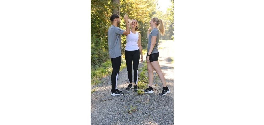 Comfort van kilometer één: De ultieme gids voor wandelkleding